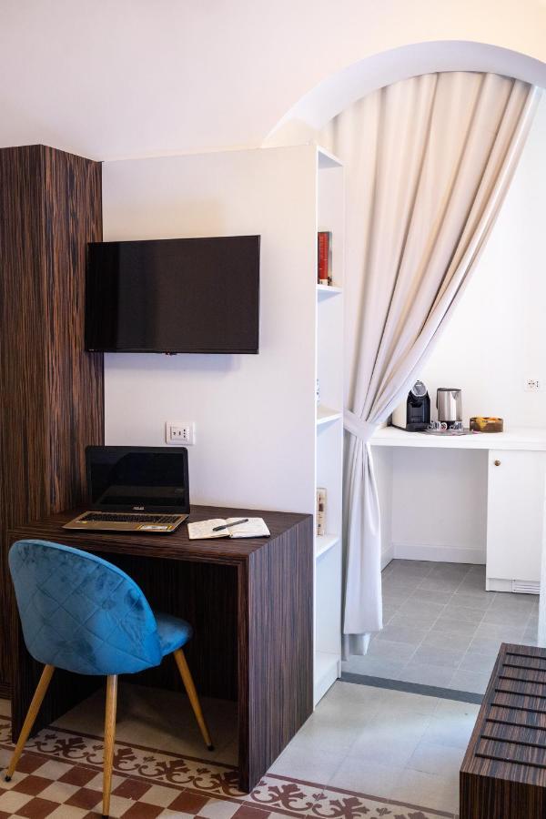 Riflessi Acireale Palace Suites 外观 照片